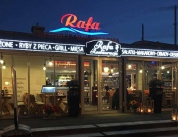 Restauracja Rafa Rafa nocą